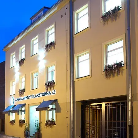 Klasztorna 25 3* Poznań