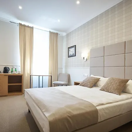 Hotel apartamentowy Klasztorna 25 3*