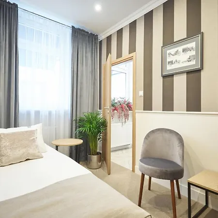 Klasztorna 25 Hotel apartamentowy