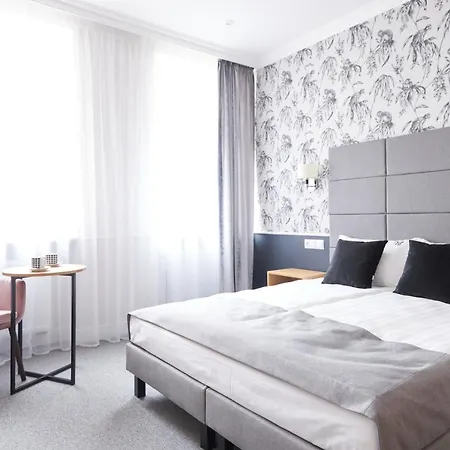 Klasztorna 25 Hotel apartamentowy 3*