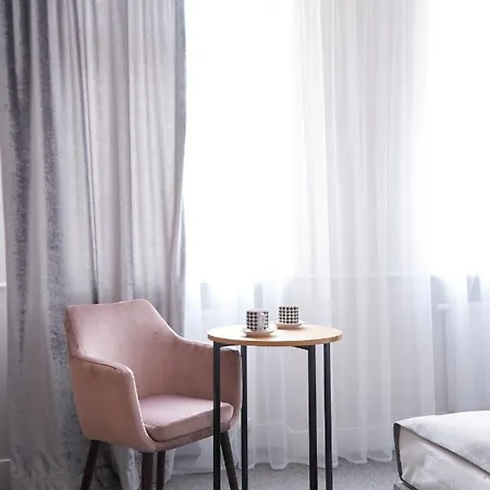 Hotel apartamentowy Klasztorna 25