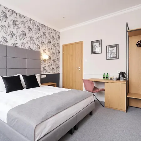 Klasztorna 25 Hotel apartamentowy 3*