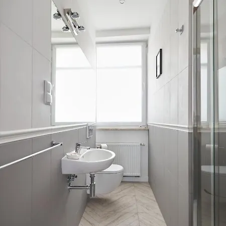 Klasztorna 25 Apartahotel