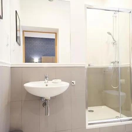 Apartahotel Klasztorna 25