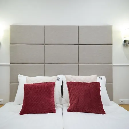 Hotel apartamentowy Klasztorna 25