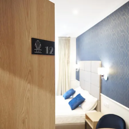 Klasztorna 25 3* Poznań