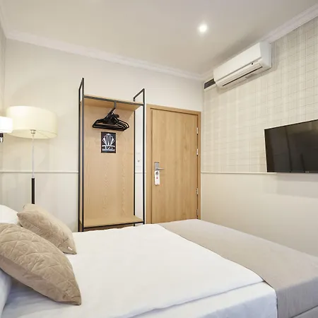 Klasztorna 25 Aparthotel