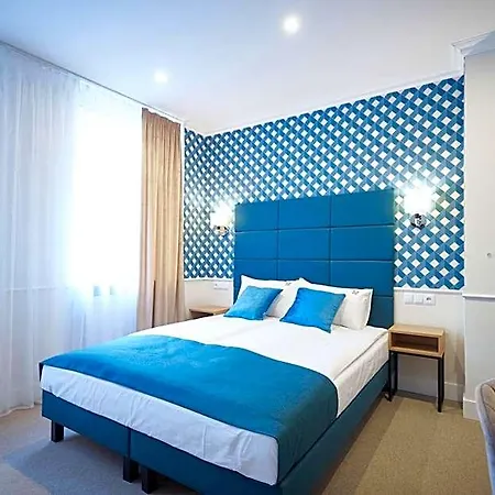 Aparthotel Klasztorna 25 3*