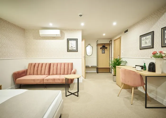 Aparthotel Klasztorna 25