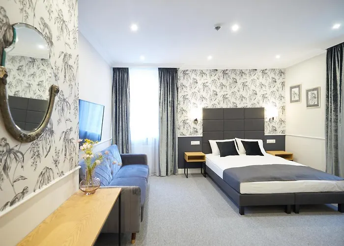 Klasztorna 25 Apart Otel Poznan