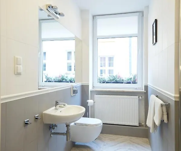 Apart Otel Klasztorna 25 Poznan