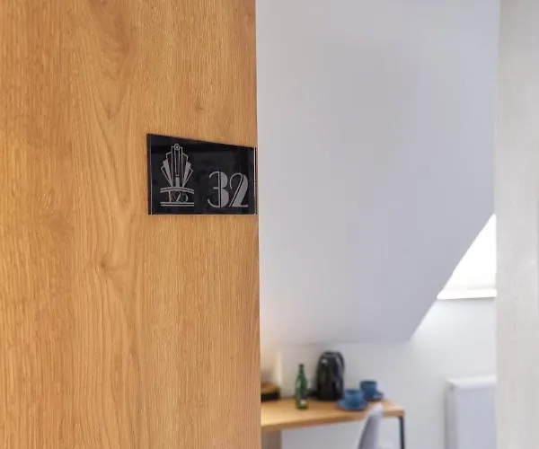 شقة فندقية Klasztorna 25