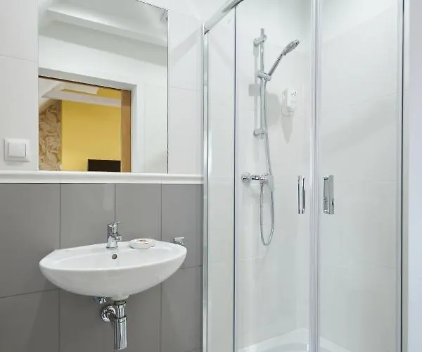 Klasztorna 25 Apart Otel 3*